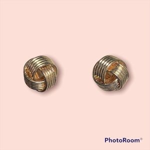 Gold tone-Love knot stud earrings